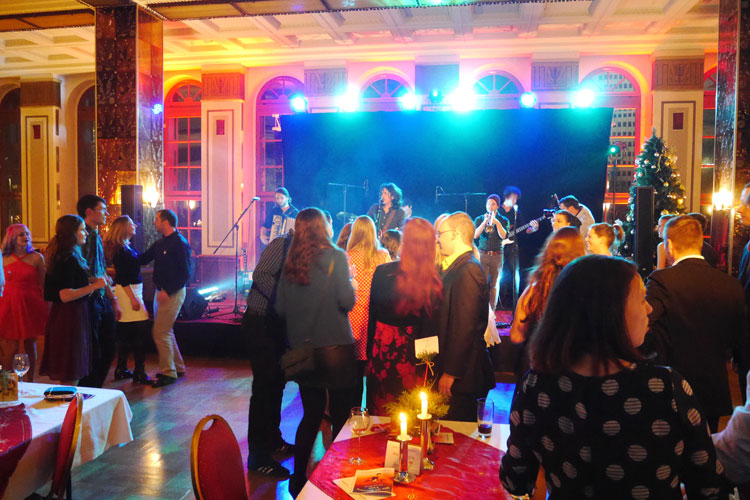 300 Jahr Feier "Sorabija Lipsk" im Ring-Cafe Leipzig . Band "Roy de Roy" 300 Jahr Feier "Sorabija Lipsk" im Ring-Cafe Leipzig . Band "Roy de Roy"