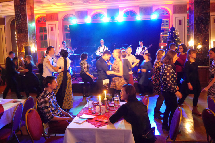 300 Jahr Feier "Sorabija Lipsk" im Ring-Cafe Leipzig . Band "Con-takt" 2